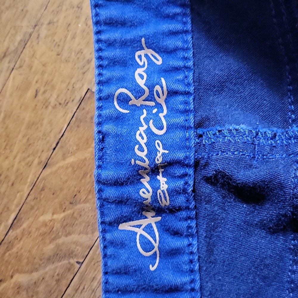 American Rag Jeans - Picture 3 of 6